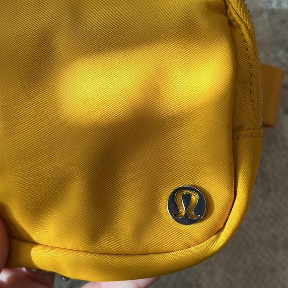 Lululemon Athletica Gold Yellow Clutch Wristlet - Picture 3 of 5
